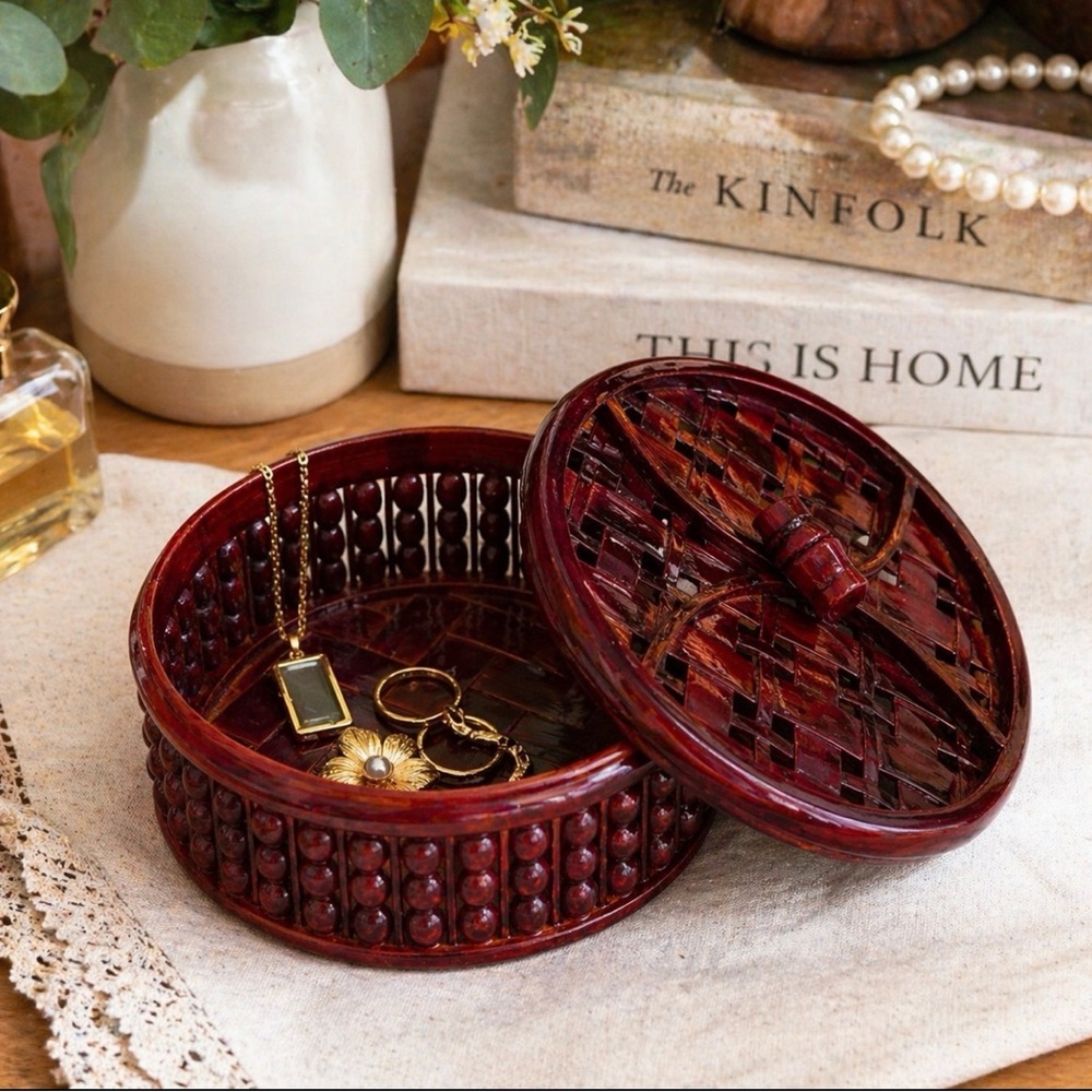 Vintage Burgundy Red Round Woven Trinket Box Removable Lid